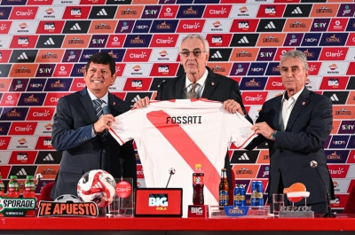 Presentan oficialmente a Jorge Fossati como el nuevo DT de la Bicolor