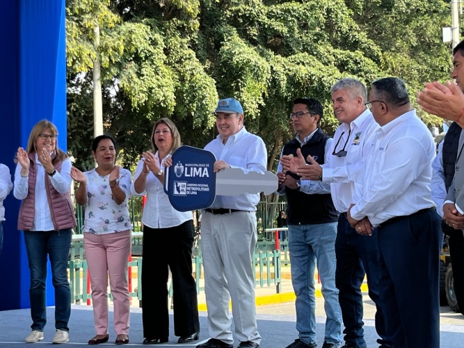 Rafael López Aliaga pide a la Presidenta Dina Boluarte declare estado de sitio