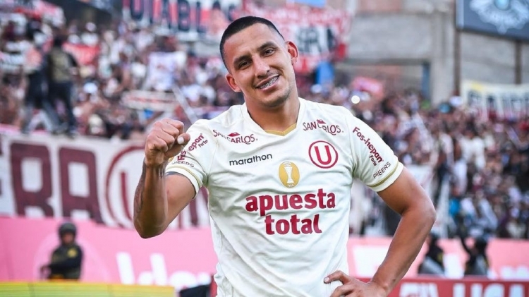 Universitario saca pecho de sus cinco títulos cortos seguidos: 'El debate ya no existe más'