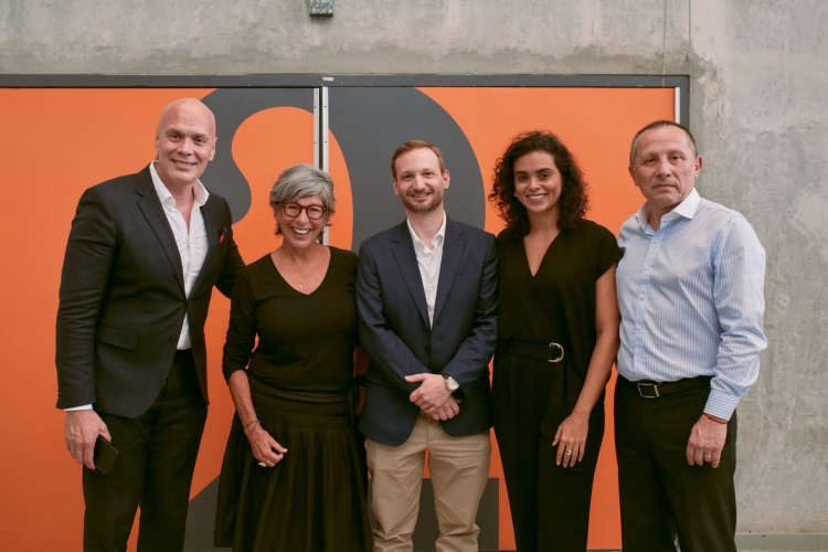 GLOBO, AMÉRICA MULTIMEDIA Y DEL BARRIO PRODUCCIONES SELLAN ALIANZA HISTÓRICA