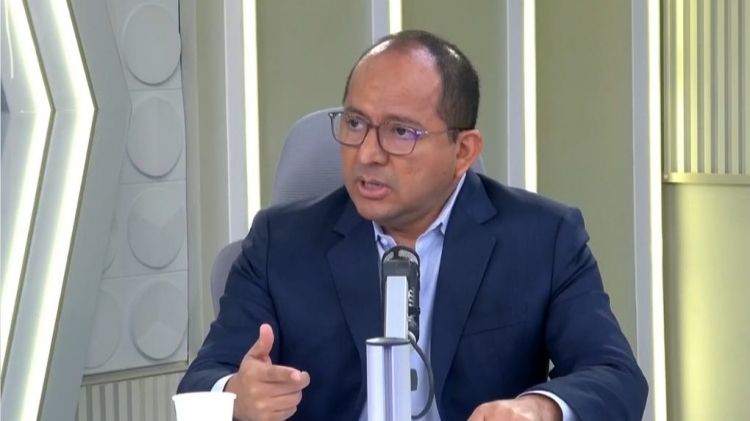 Aldo Bravo exige que empresa independiente audite el conteo de votos del domingo 12 de abril